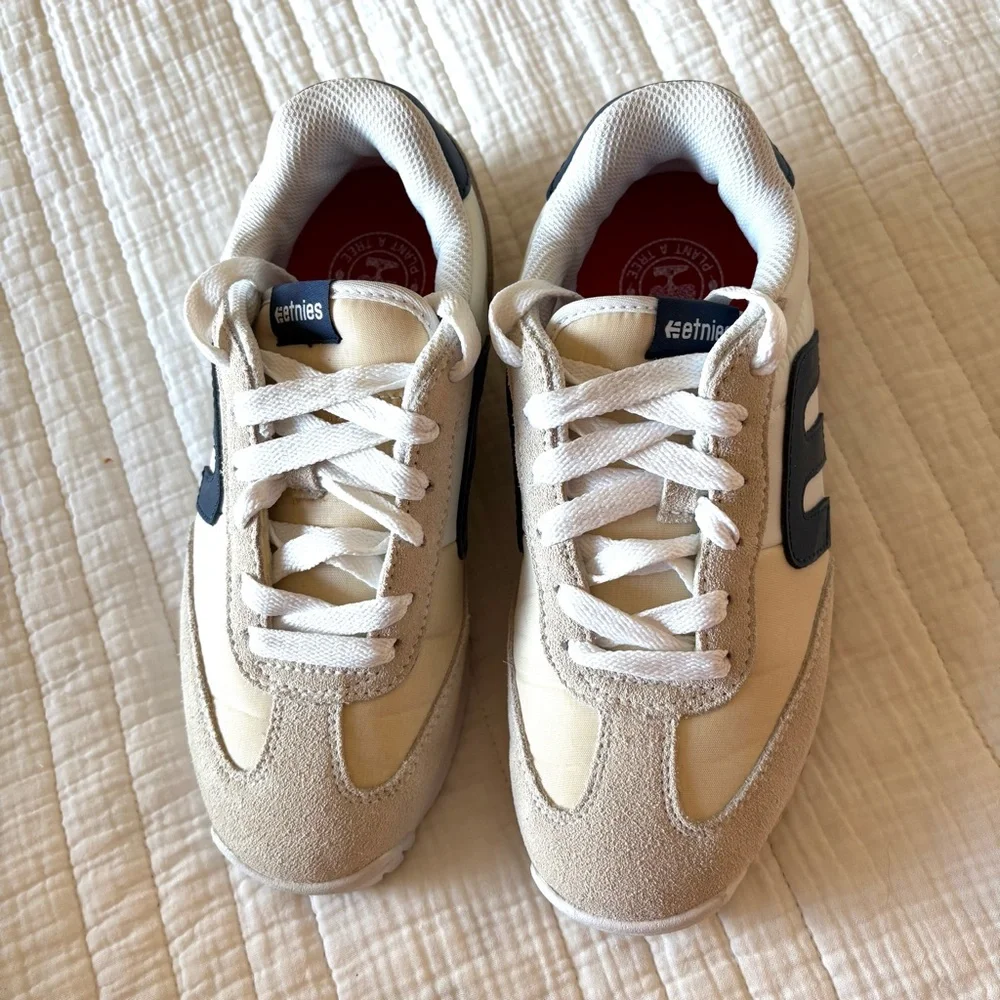 Etnies Women's Lo-Cut Cb W's Skate Shoe. Size 6.5.
